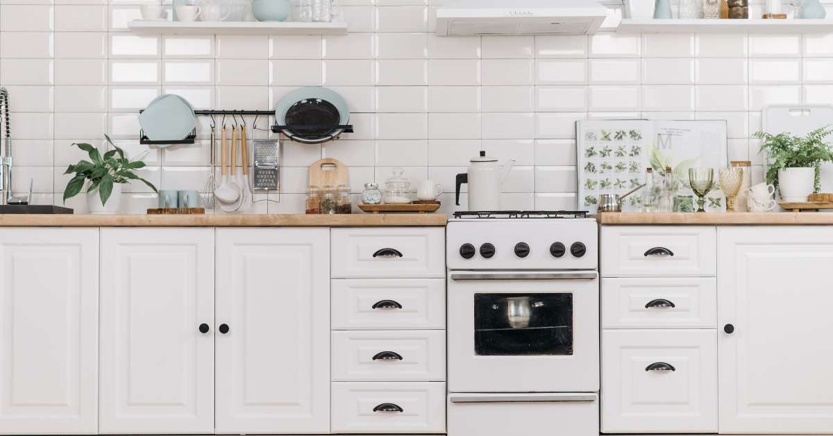 Read more about the article Minimalist Kitchen Cabinet Ideas